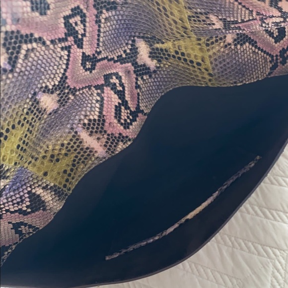 Michael KORS Collection Python Clutch - Picture 4 of 6